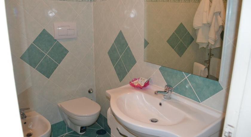 B&B Hf Fiorella Maratea Rum bild